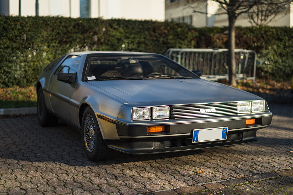 DeLorean DMC-12