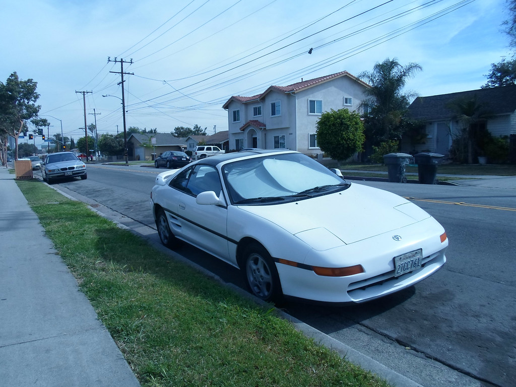 Toyota MR2