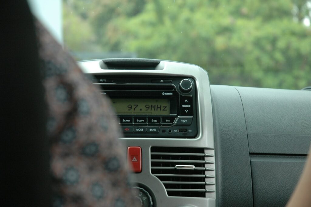 car with radio and cd player